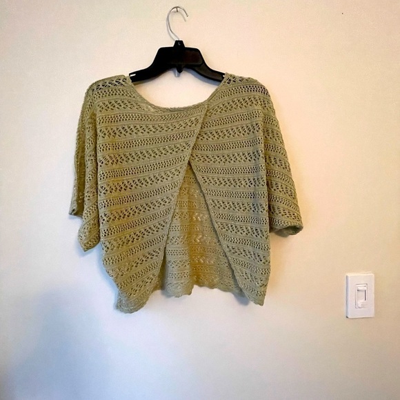Dots Crochet Cropped Backless Sweater Size L - Picture 6 of 8
